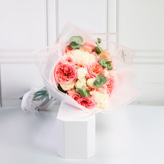 Ramo Blush Peonias: Mix Peonias y Rosas en tonos durazno (Rosas Inglesas)