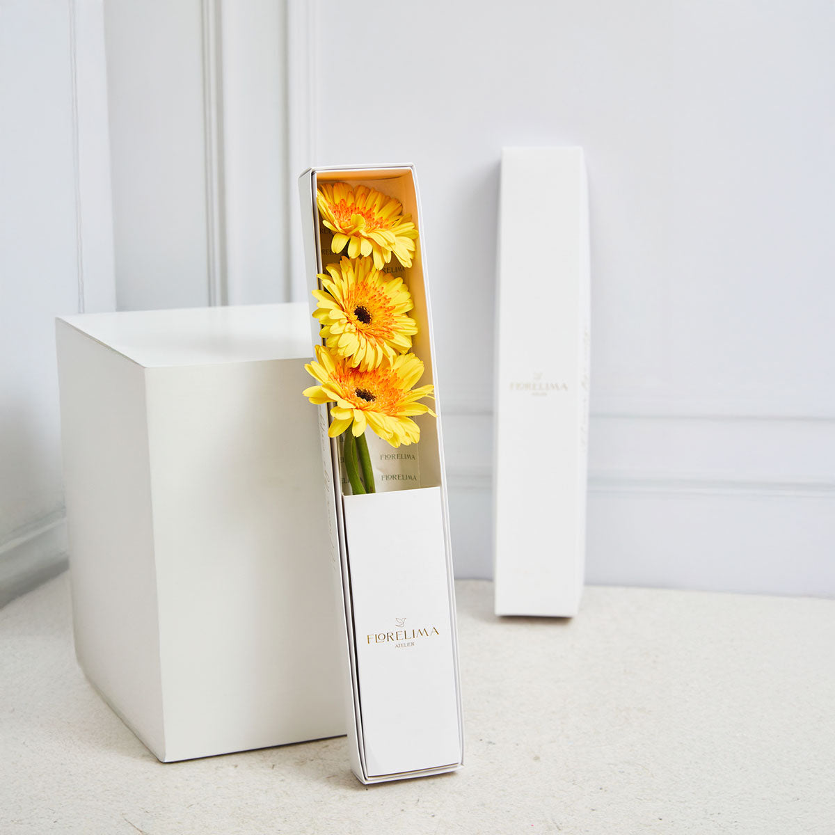 Caja de 3 Gerberas Amarilla