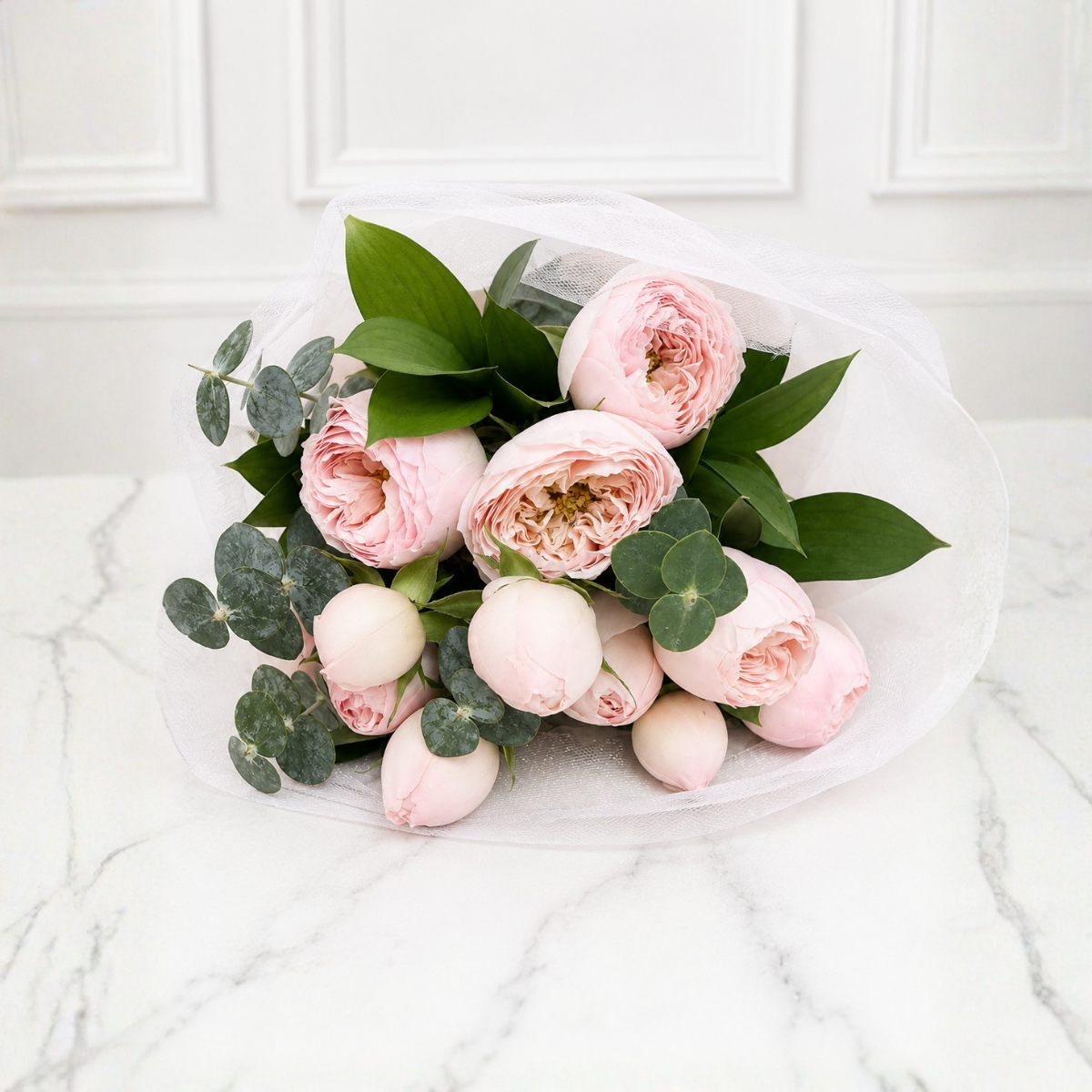 Ramo Élégance Peonías – Rosas Inglesas