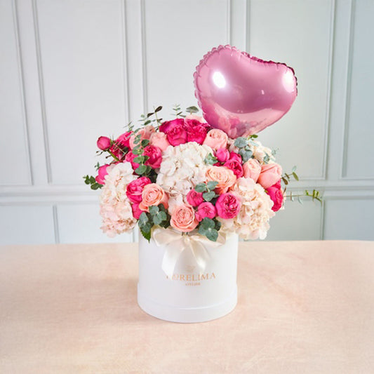 Box Ilusión Rosada : Mix peonias (Rosas Inglesas) , rosas de jardín y hortensias