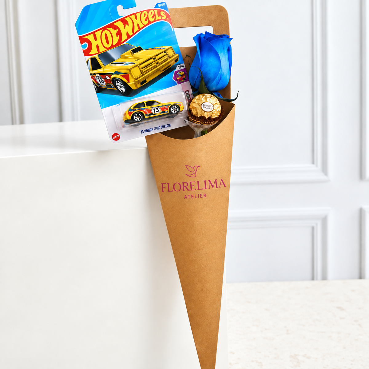 CONO ROSA AZUL + HOTWHEELS