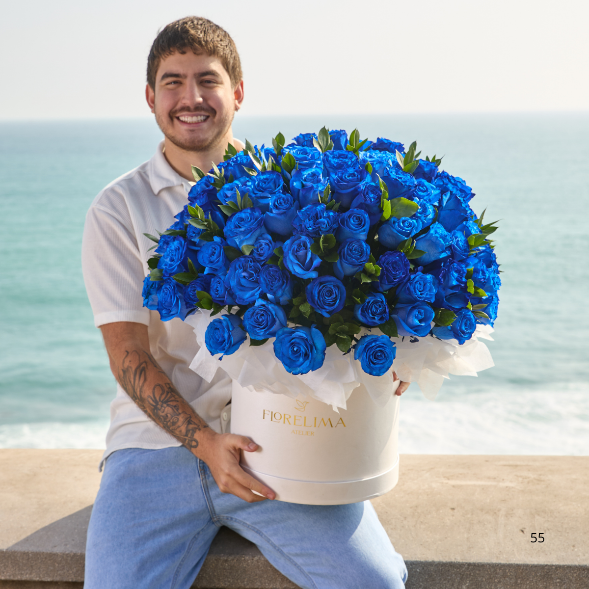 Box de 100 Rosas azules importadas