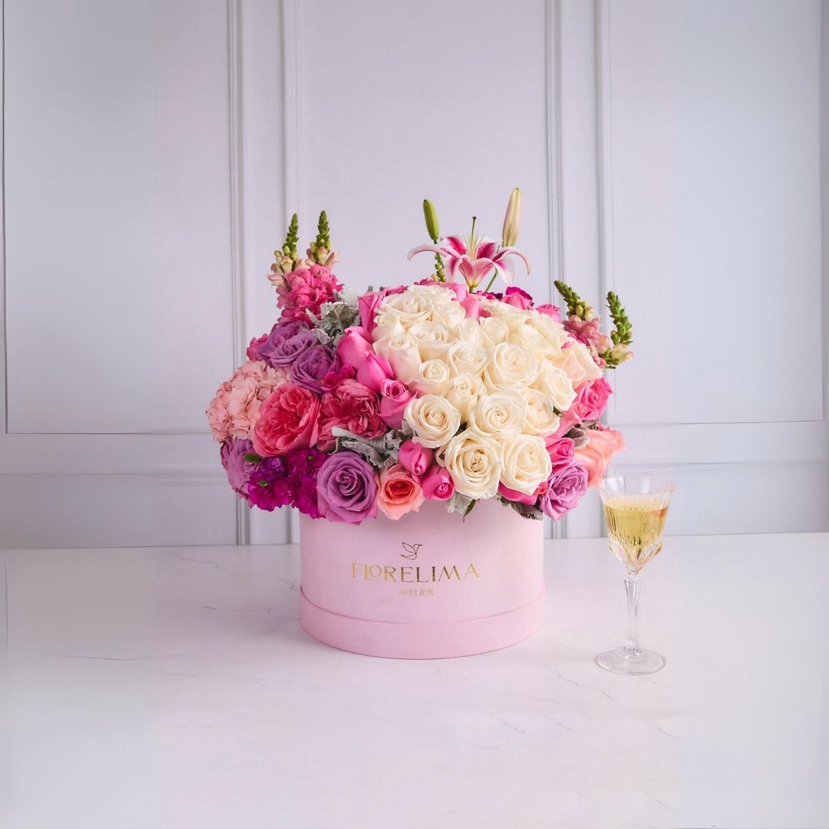 Love box lirios y rosas