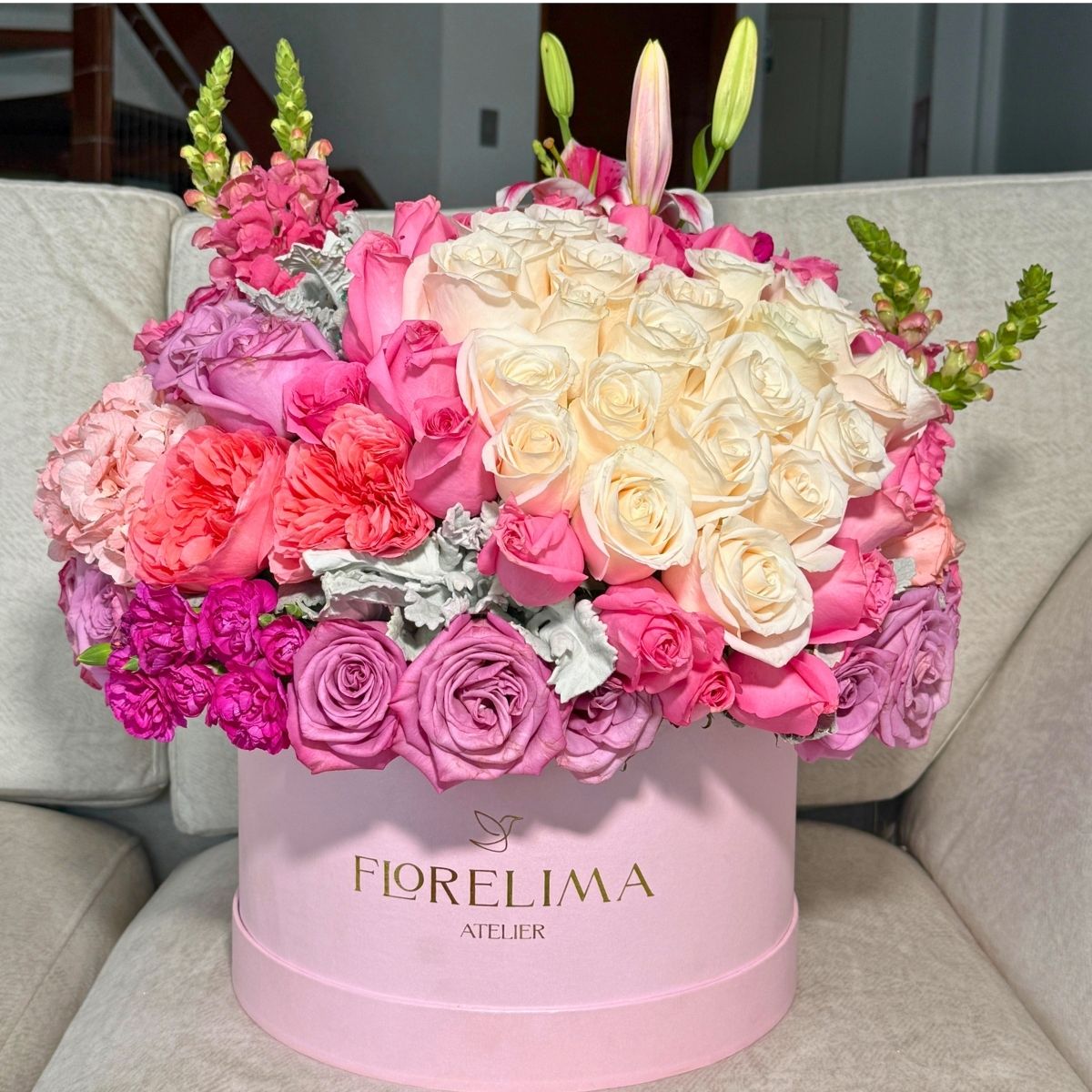 Love box lirios y rosas