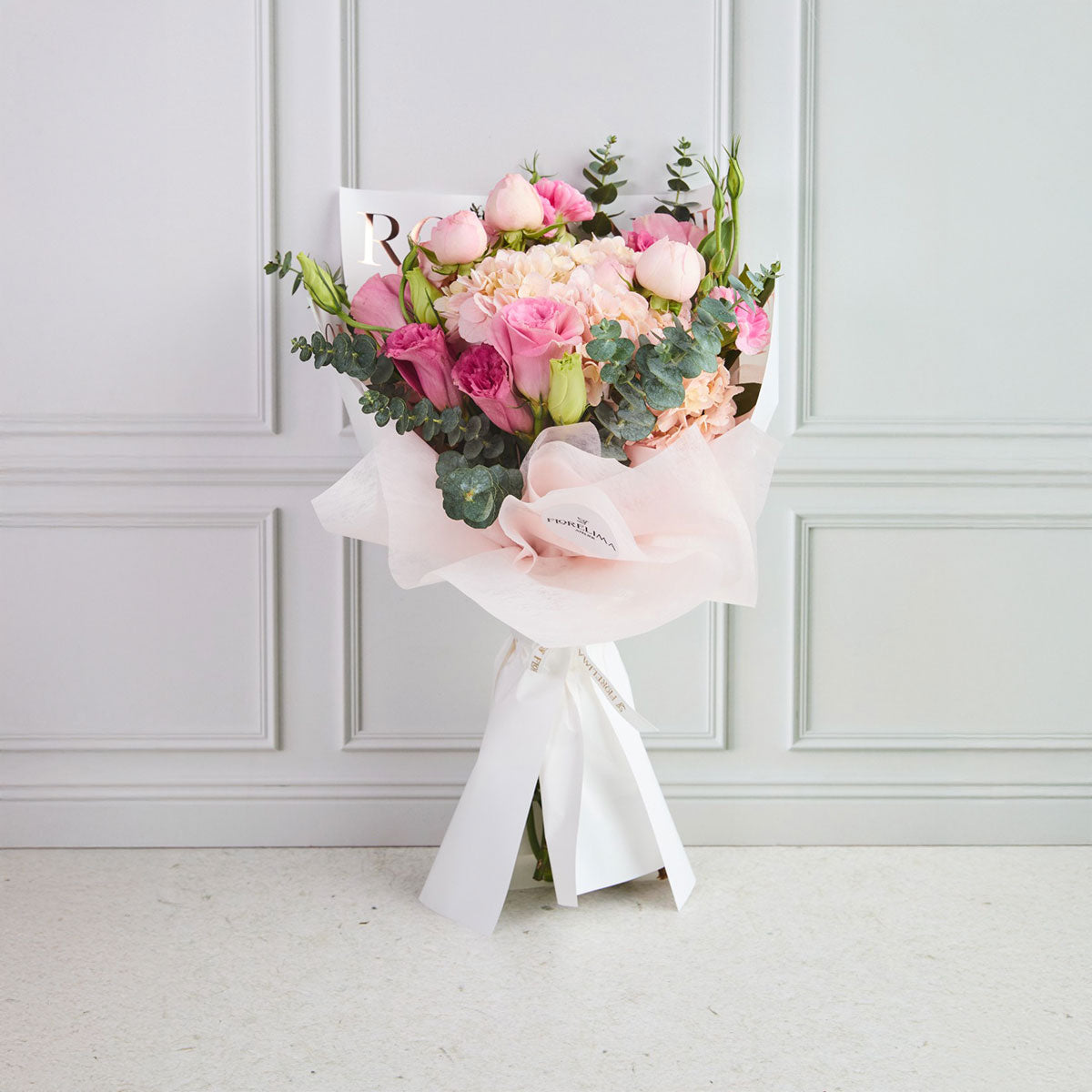 Ramo Indira: Rosas Inglesas y Hortensias