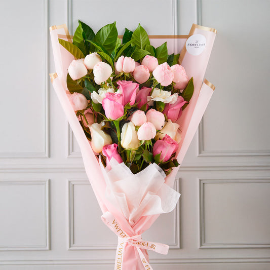 Ramo Alessia: Peonias (Rosas Inglesas), Rosas, Claveles Importados