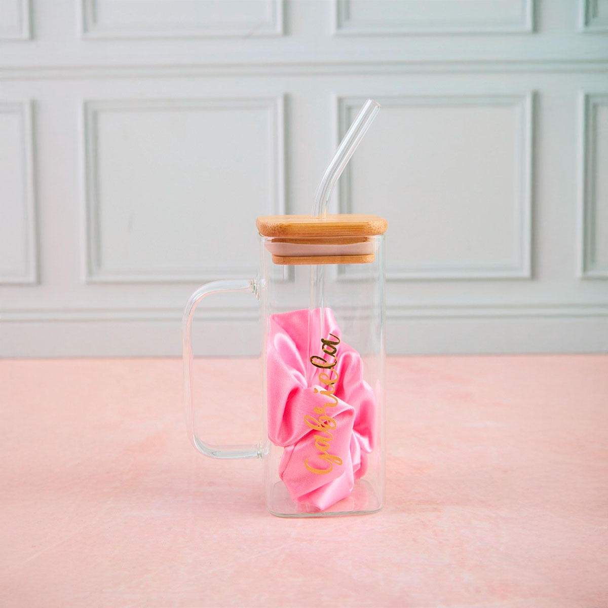 Set Rosa: Lazo, Gancho, Ganchitos, Taza Personalizada y Mini Ramo