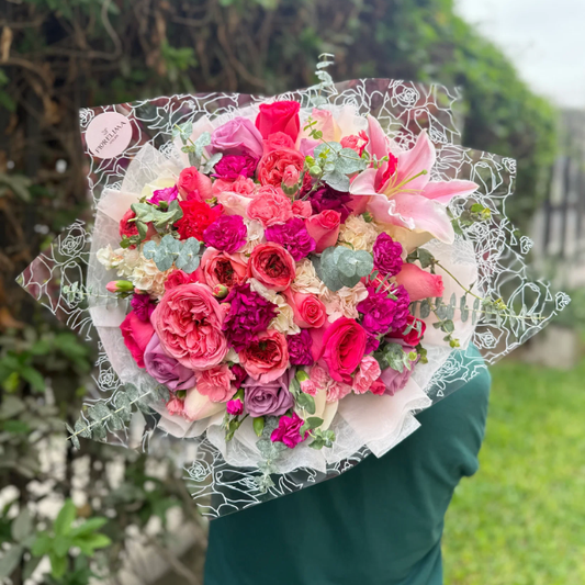 Ramo Nathy - Rosas, rosas de jardín y Lirio