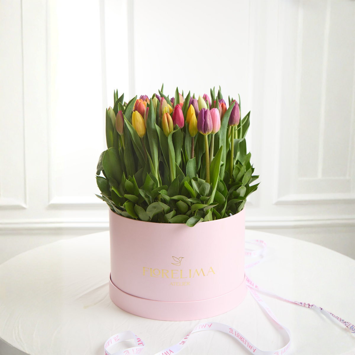 Box 50  Tulipanes Amore
