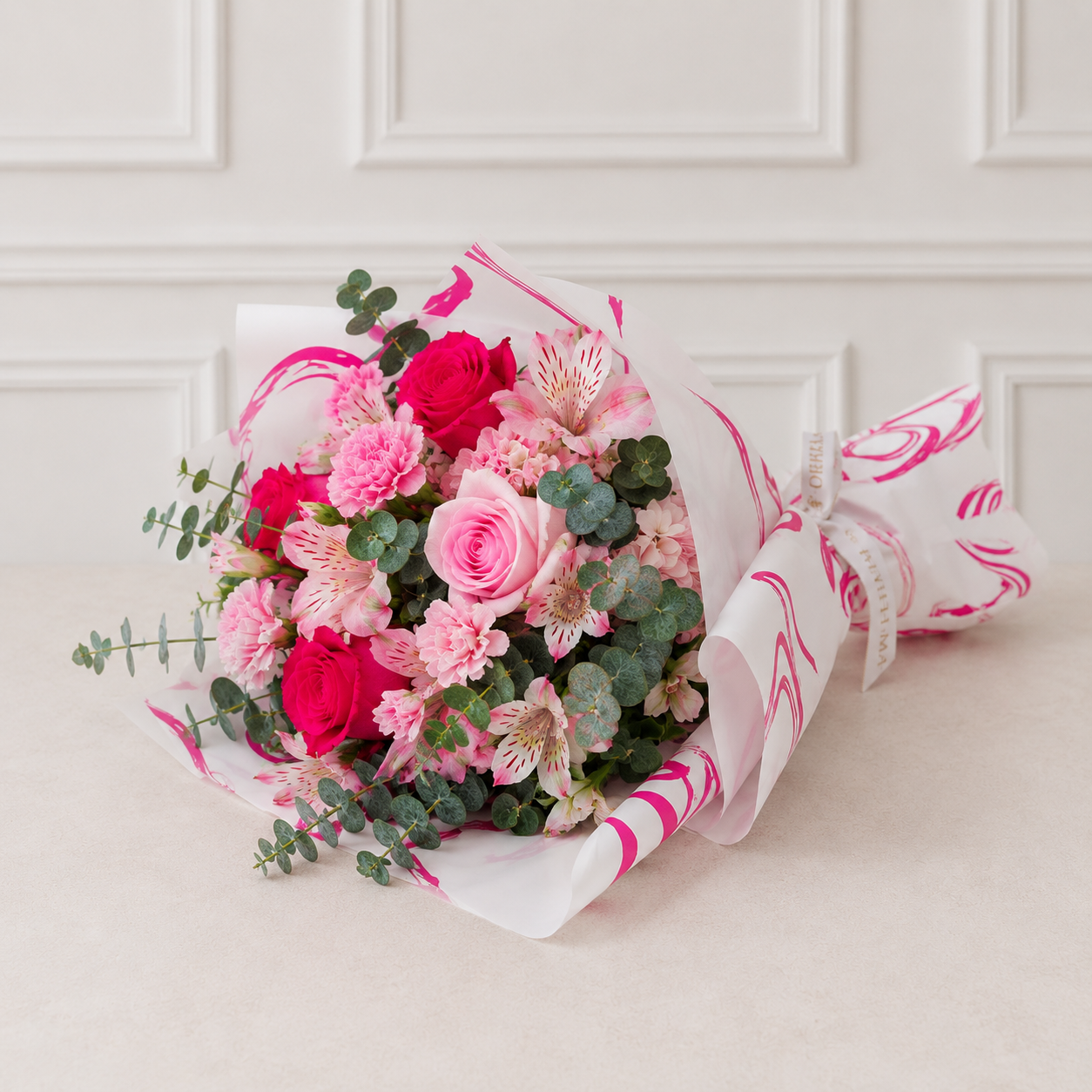 Ramo Pink: Rosas, Claveles, Hortensias y Astromelias