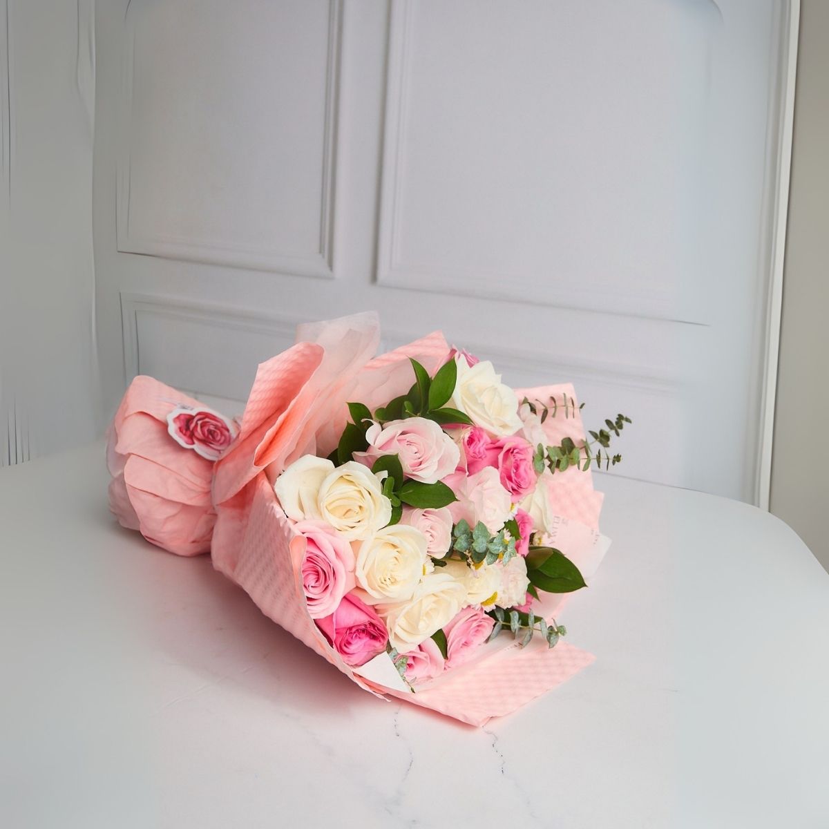 Ramo Mía : Mix de rosas y follajes