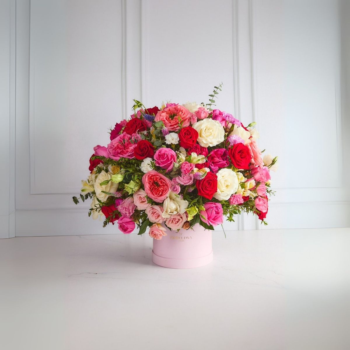 Box Mix de flores: rosas, rosas de jardín y mix florales