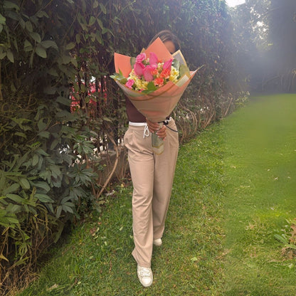 Rosas y Astromelias