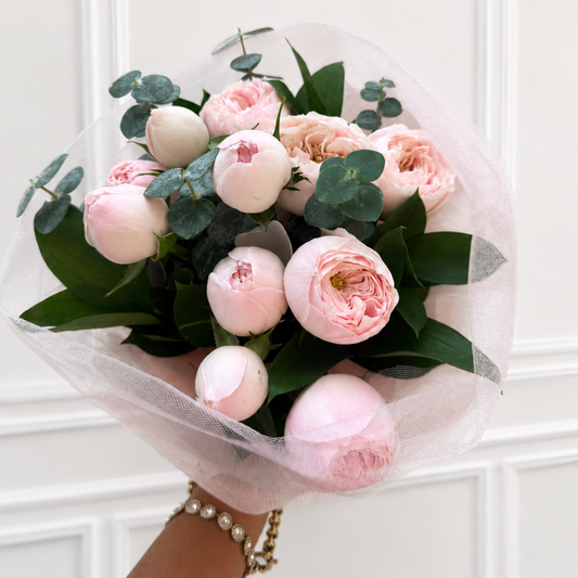 Ramo Élégance Peonías – Rosas Inglesas