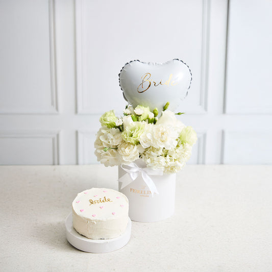 Mini Box Claveles y Lisianthus blancos, Mini Torta y Globo Small Bride