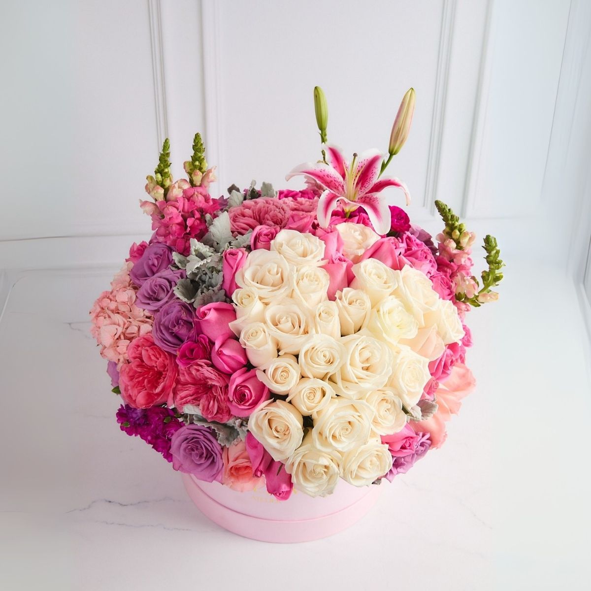 Love box lirios y rosas