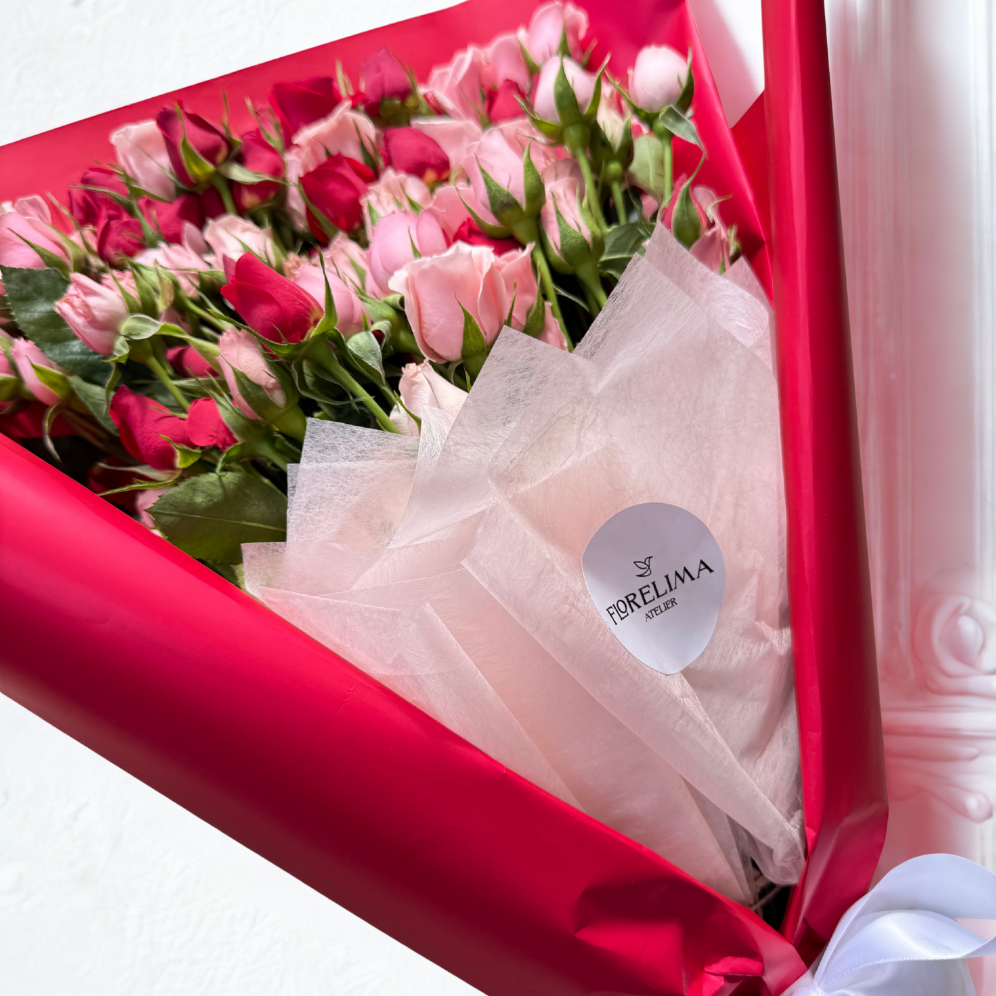 Ramo de Mini rosas rosadas y rojas
