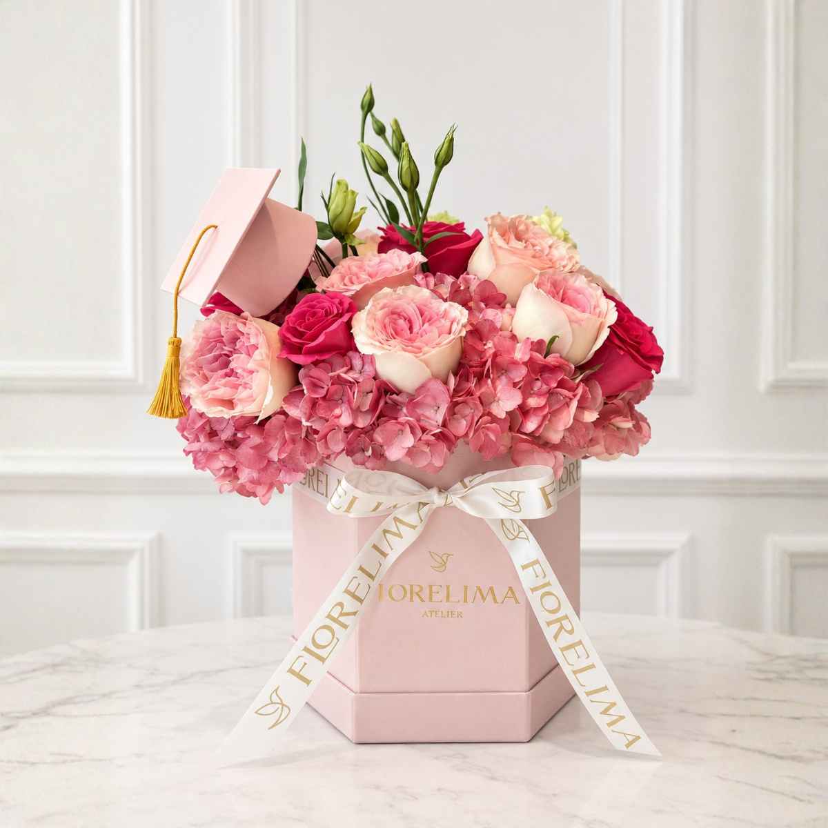 Box Graduación Encanto Rosa: Rosas y Hortensias