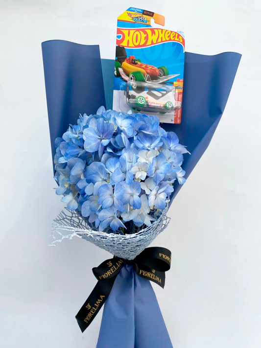 Ramo Hortensia + 1 Hot Wheels | Flores Azules