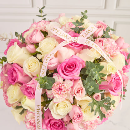 Box  Alejandra : rosas y claveles