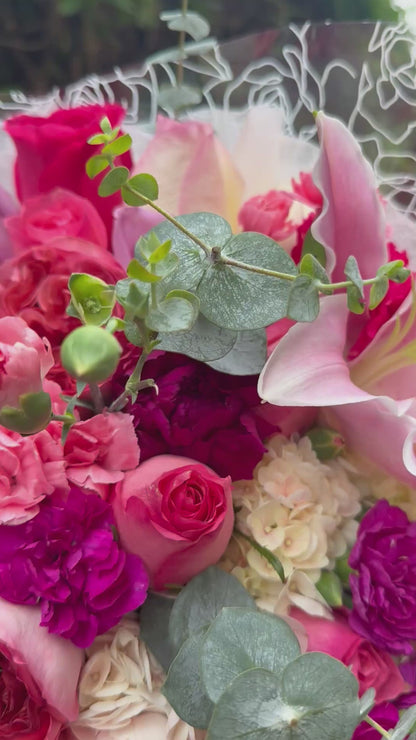 Ramo Nathy - Rosas, rosas de jardín y Lirio